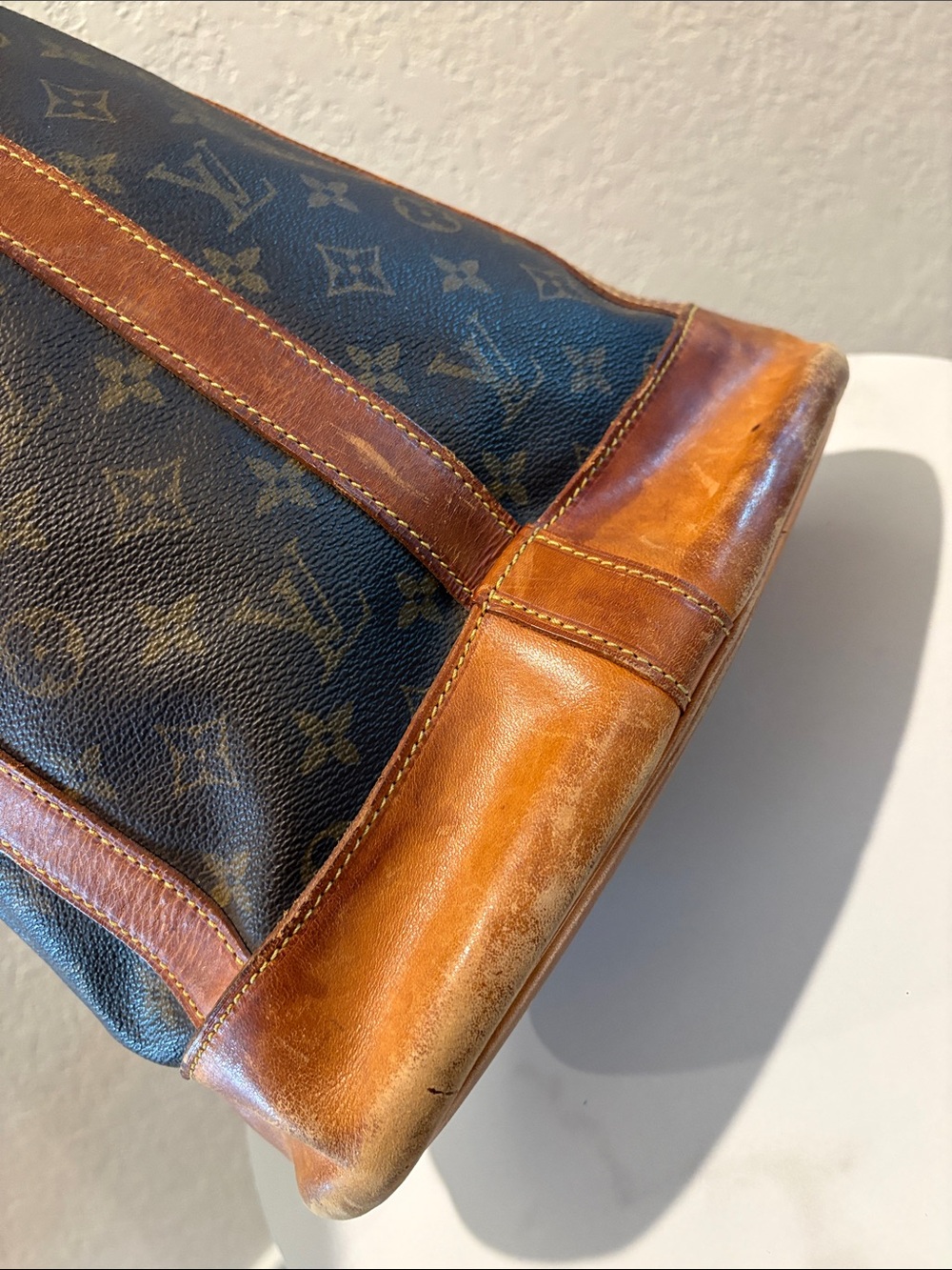 Sold Louis Vuitton Randonnee PM Monogram LV Shoulder Bag - Picture 4 of 13
